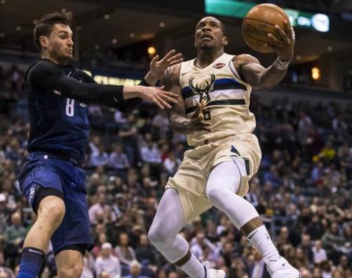 一名外线投 一名外线投